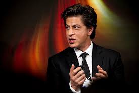 Did Shah Rukh Khan really push an elderly person, what is the truth behind the viral video?